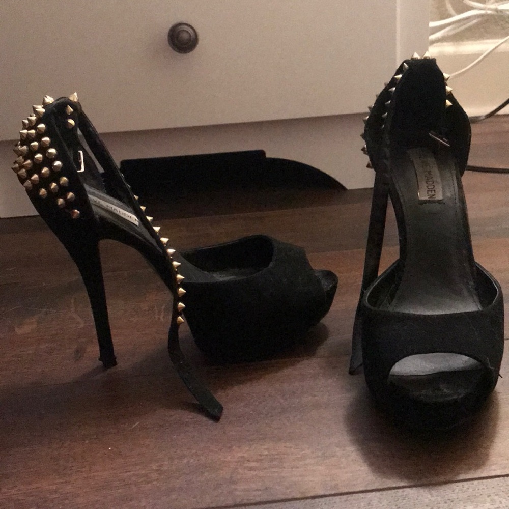 Studded platform Steve Madden heels